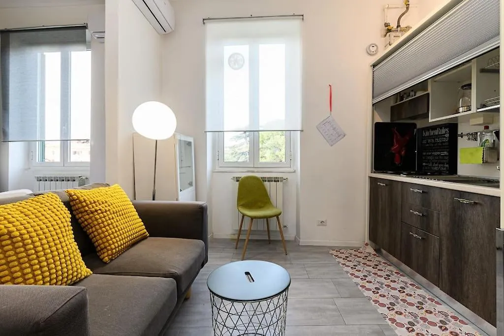 Casa Vacanze Marrucini Rom Apartment